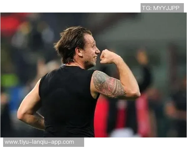 卡萨诺谈齐沃战术转变强调进攻参与度提升与前任截然不同