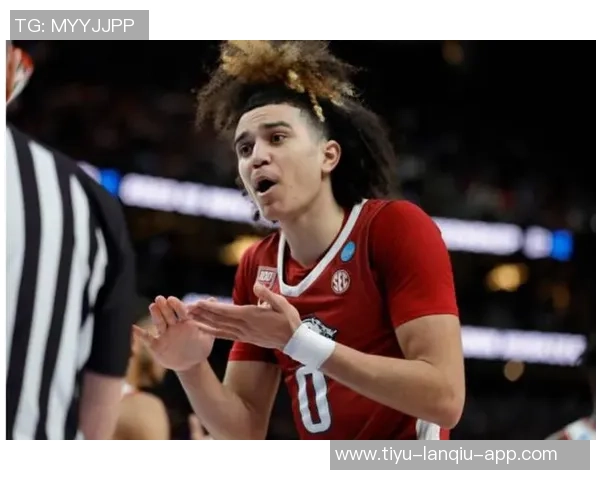 字母透露新赛季计划专注提升持球能力力争更大突破 字母透露新赛季计划专注提升持球能力力争更大突破