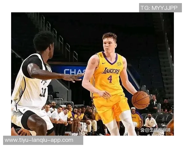 维金斯谈与年轻球员的默契赞约维奇身高与控卫风格完美结合 维金斯谈与年轻球员的默契赞约维奇身高与控卫风格完美结合