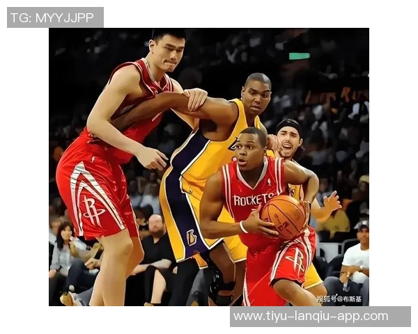 洛瑞助攻圆脸登三分精准命中昔日火箭旧将再展风采